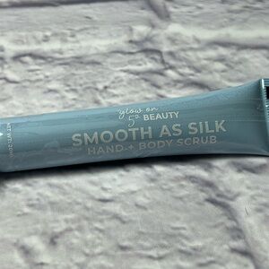 4/$16‼️ Glow On 5th Beauty Hand and Body Scrub Smooth as Silk
